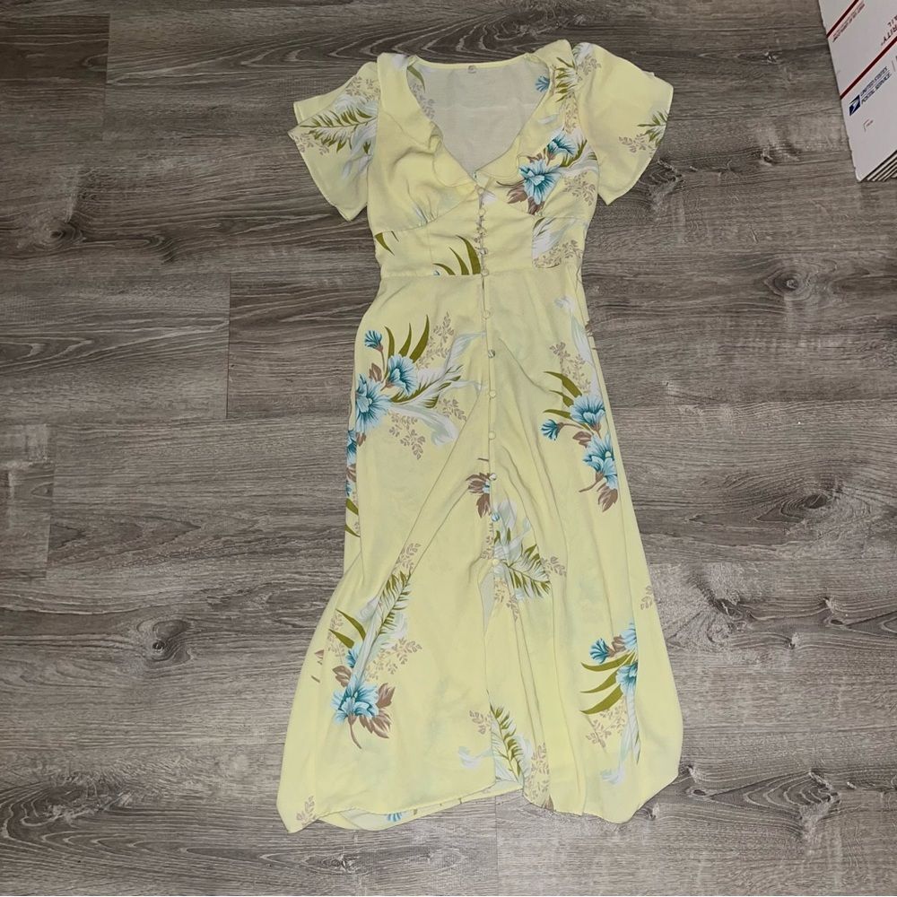 Urban outfitters yellow floral midi dress xs